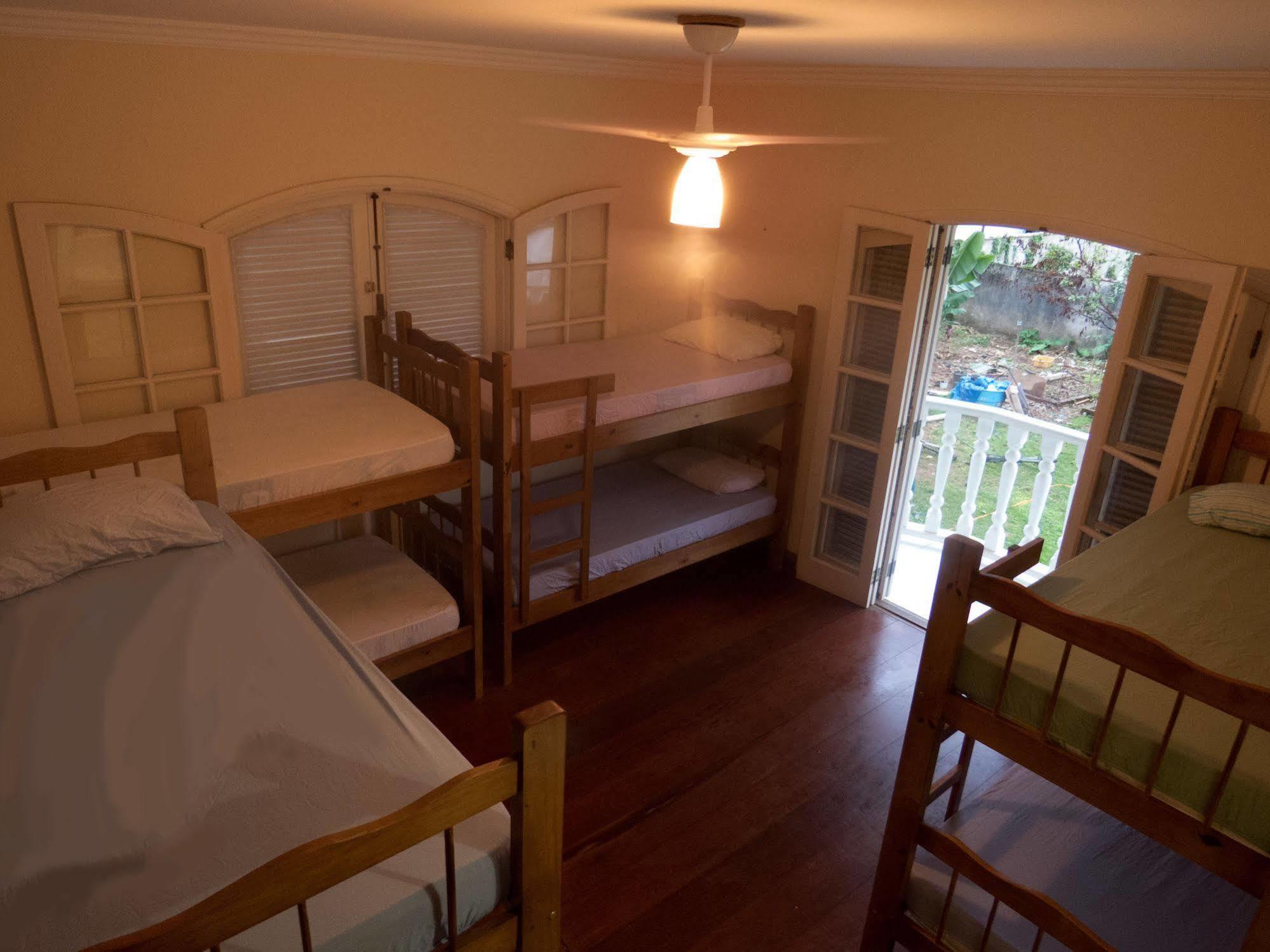 Canguru Hostel Araquari Eksteriør billede